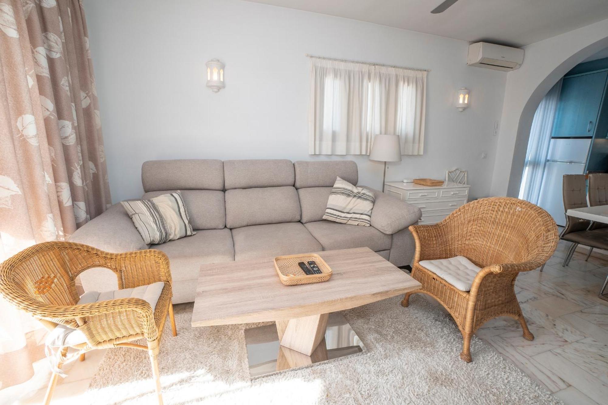 네르하 Residensol 13 Menyber 아파트 외부 사진